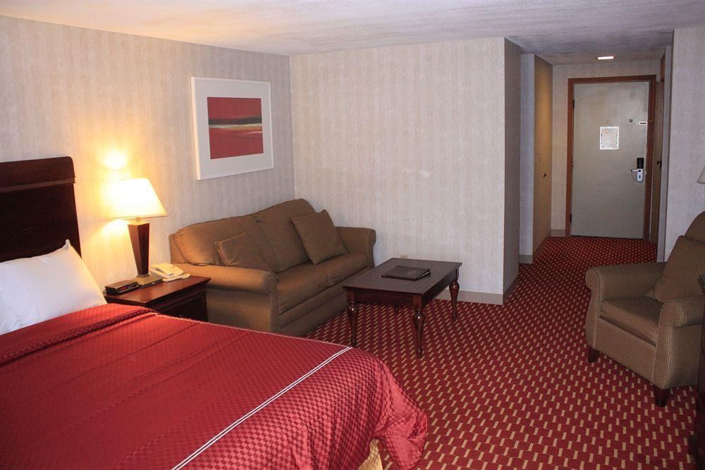 Hampton Falls Inn Exterior photo