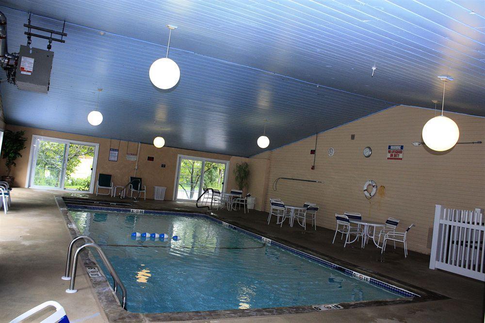 Hampton Falls Inn Exterior photo