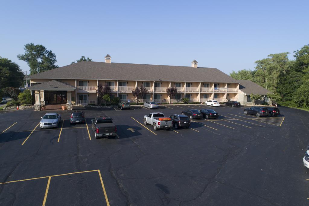 Hampton Falls Inn Exterior photo