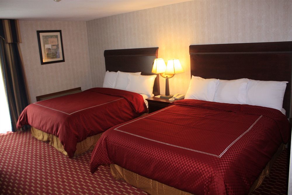 Hampton Falls Inn Exterior photo