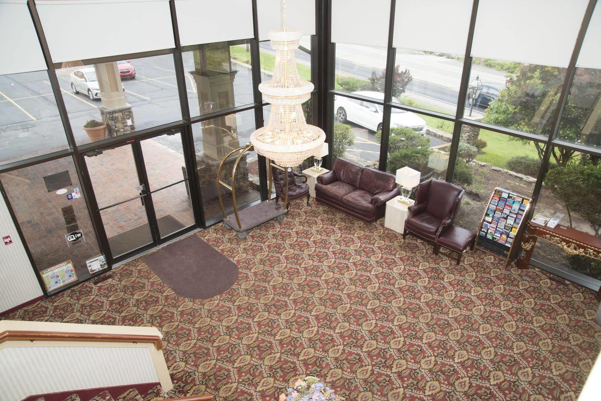 Hampton Falls Inn Exterior photo