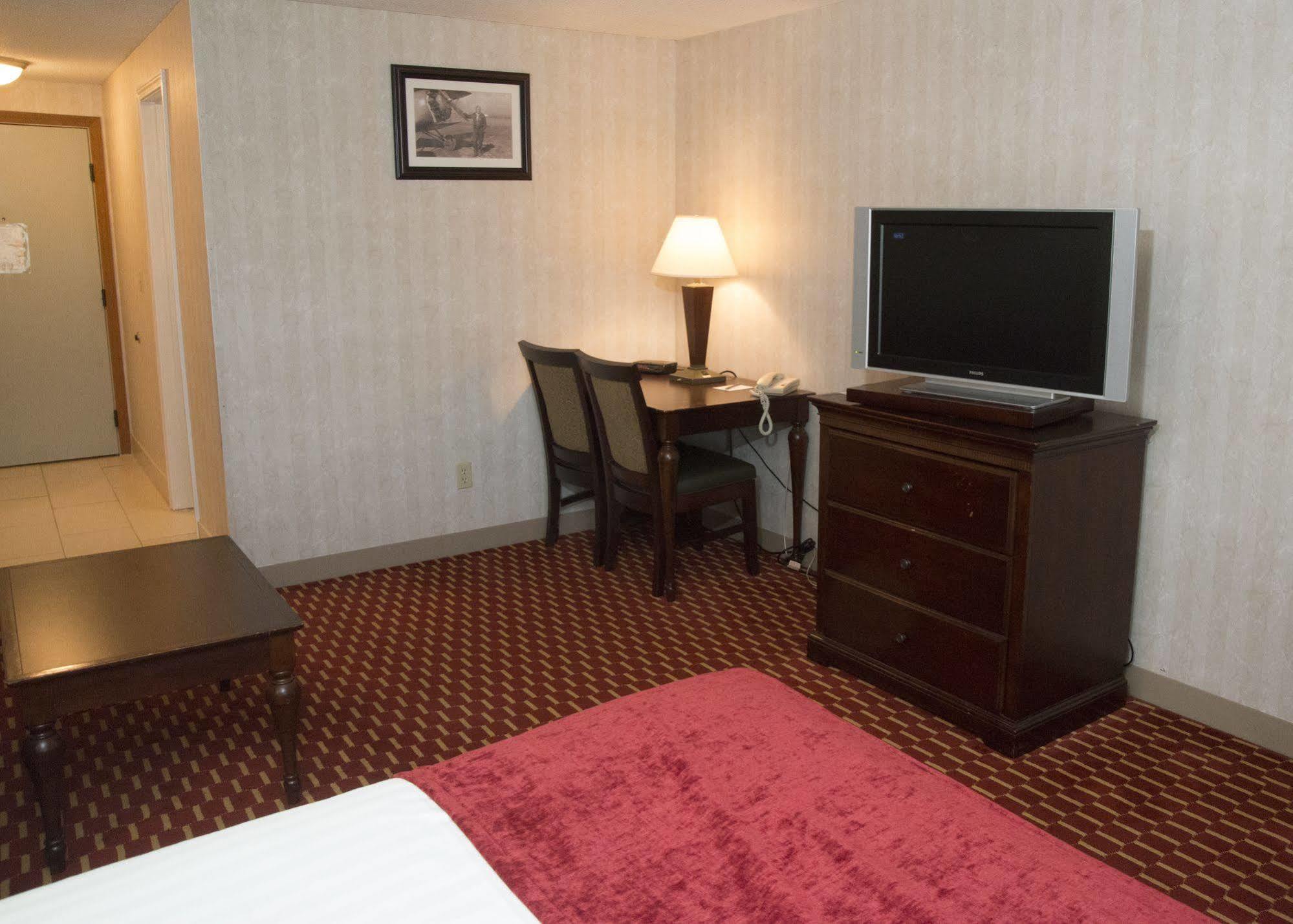 Hampton Falls Inn Exterior photo
