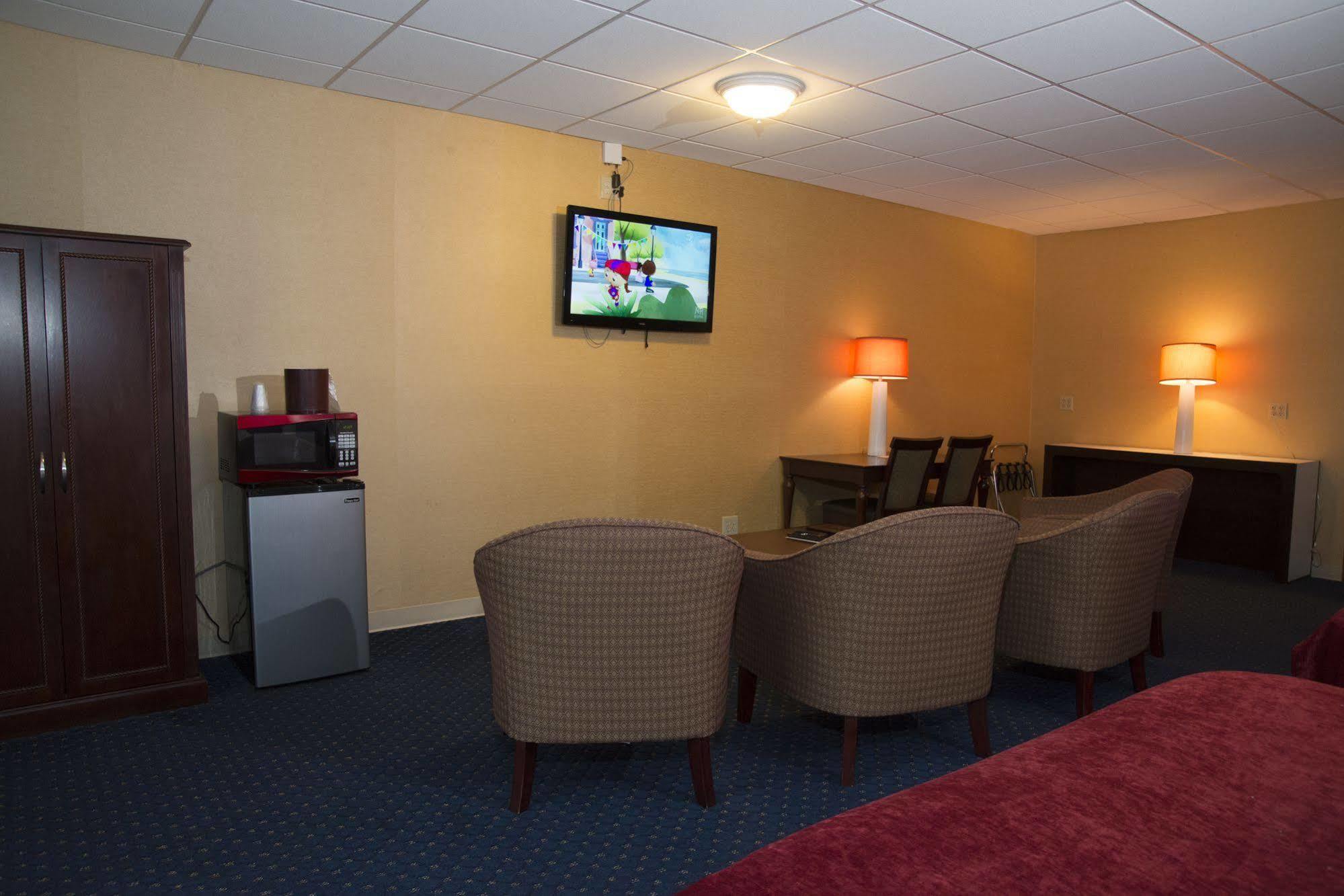 Hampton Falls Inn Exterior photo