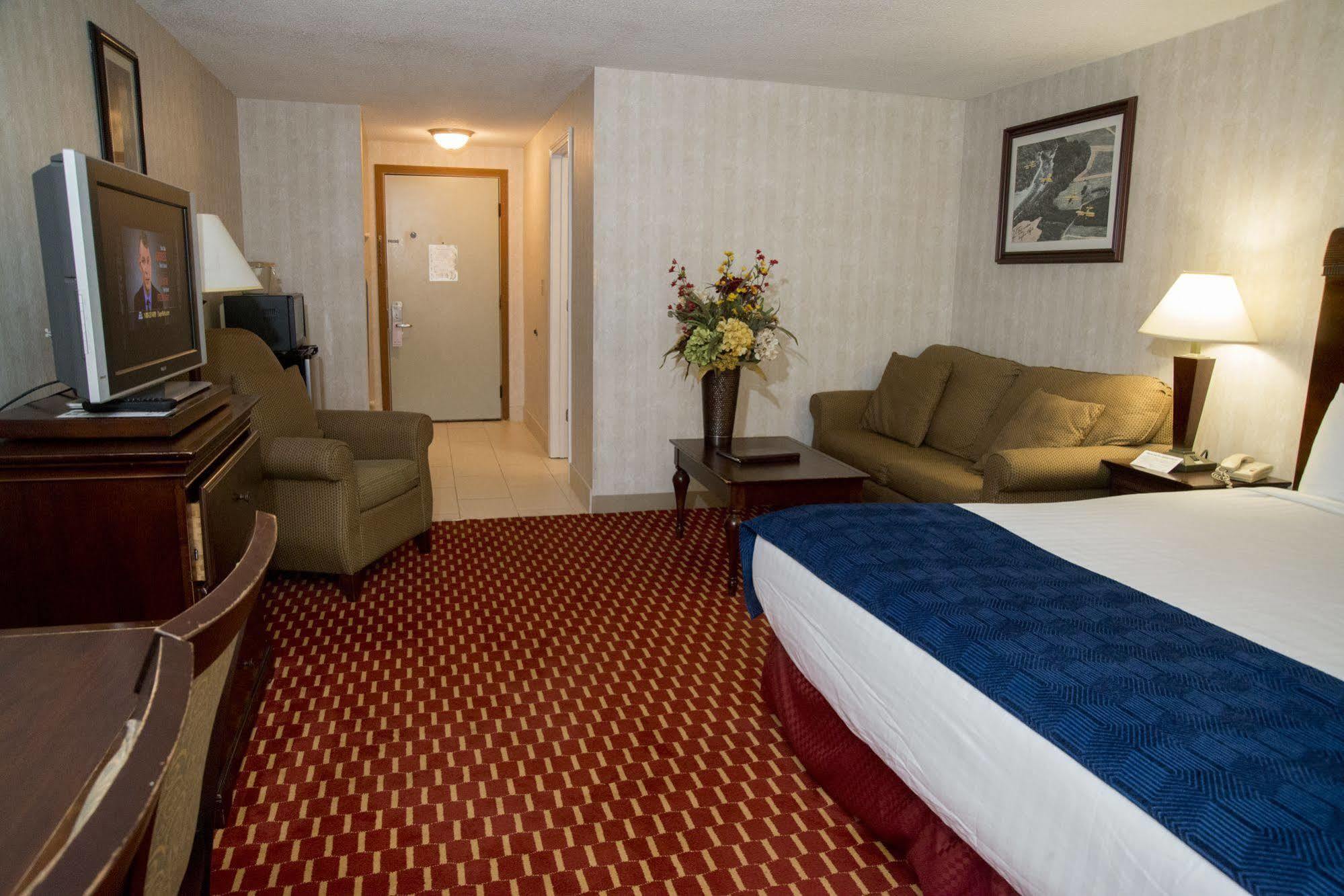 Hampton Falls Inn Exterior photo